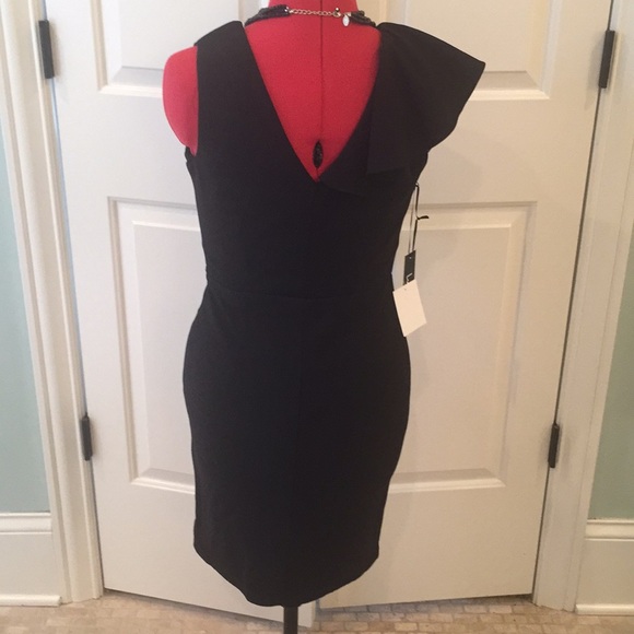 Lulu Ruffle Dress - Picture 2 of 4